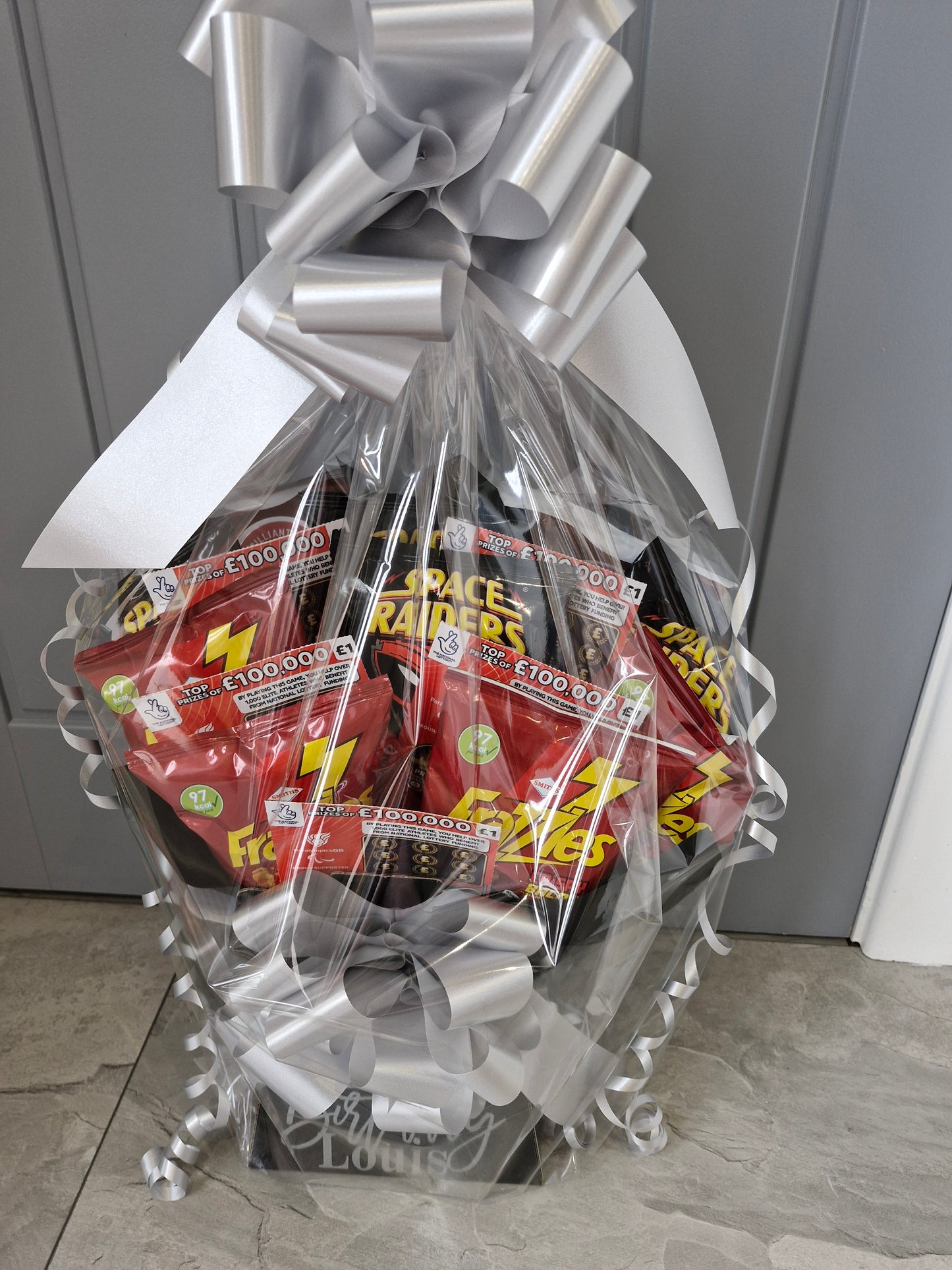 Crisps & scratchcard bouquet